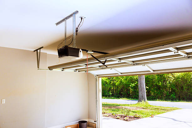 Top rated local Garage Door Panel Replacement specialists in Peculiar, MO